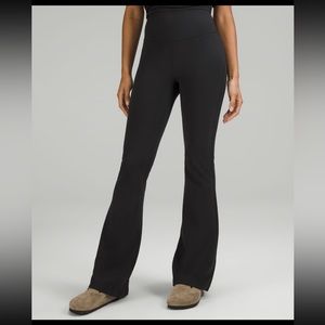 Lululemon Groove Super High Rise Flare Pant